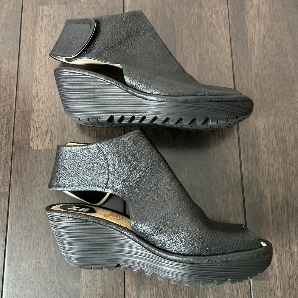 Fly London Yone Black Leather Wedge Peep Toe Platform Sandals Size 38 - Picture 5 of 9